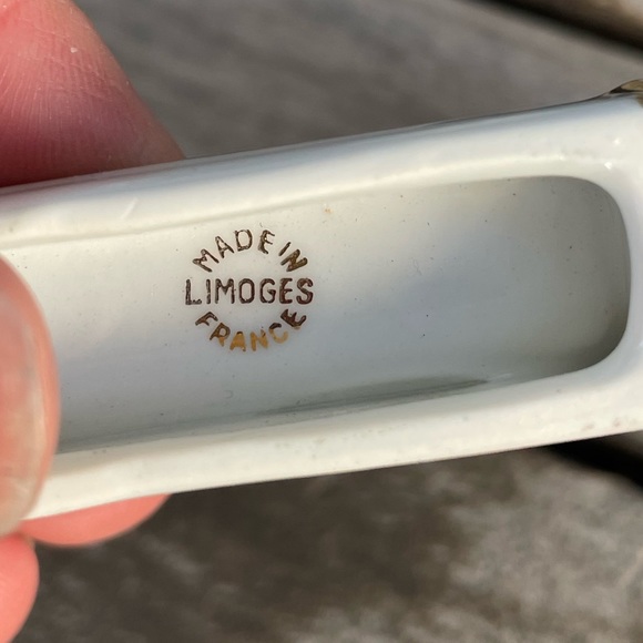 Limoges set of seven miniature furniture - Picture 8 of 15